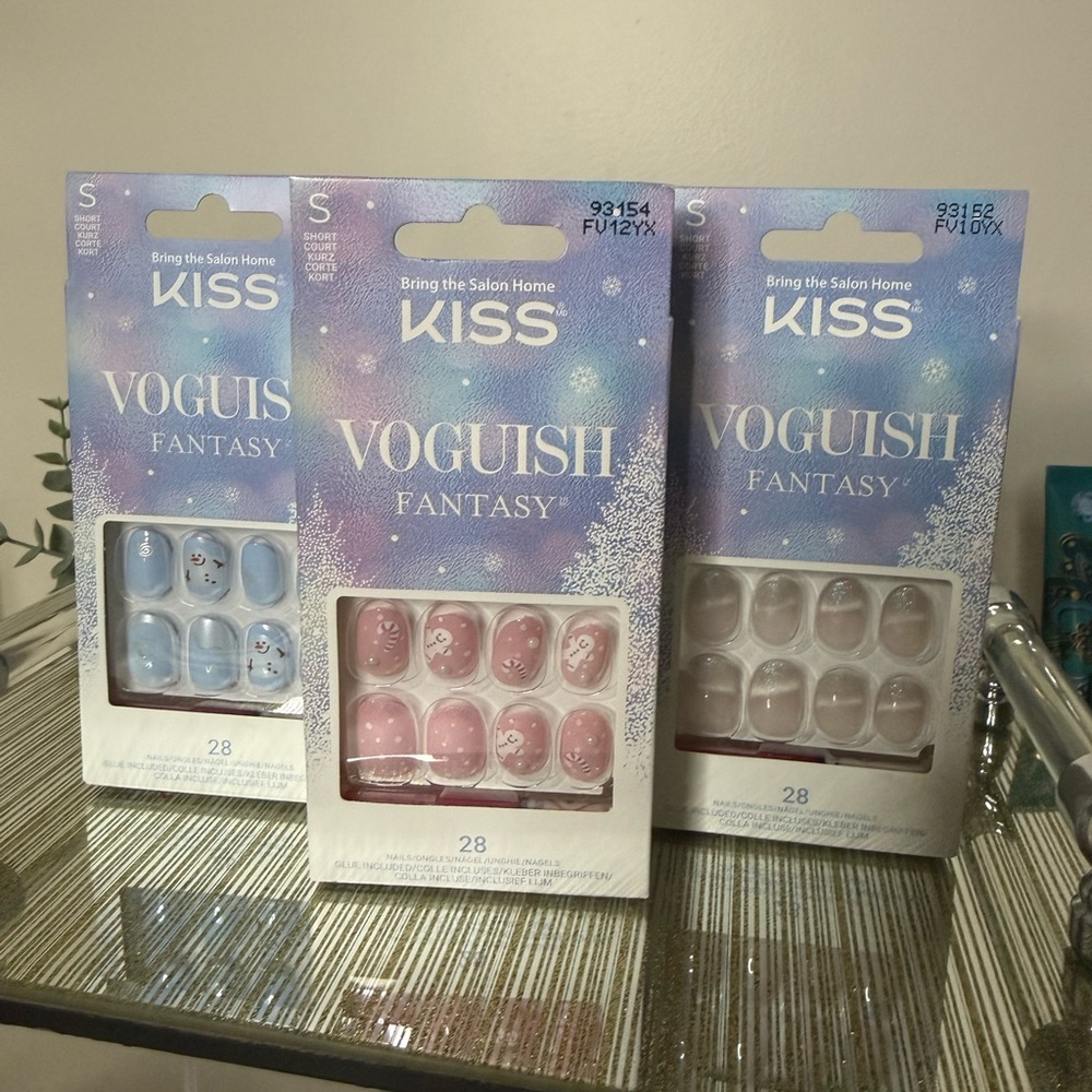KISS Voguish Fantasy Press On Nails - Bundle of 3 Winter Press On Nails NIB